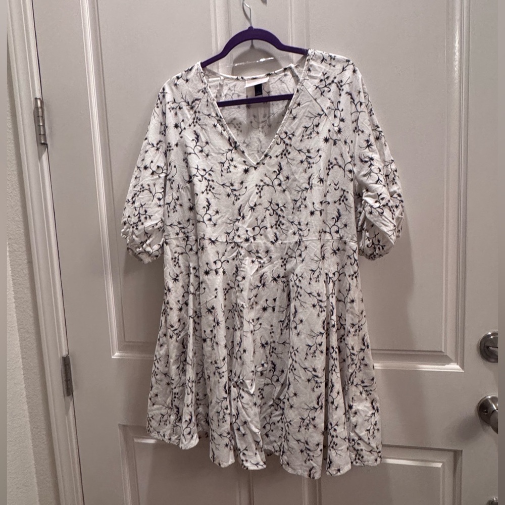 Universal Thread White Mini Dress with Black Floral Print